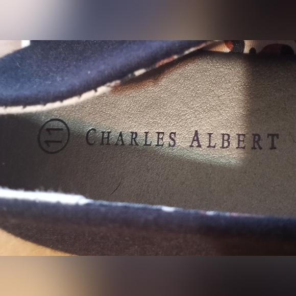 NWT Charles Albert black womens shoes size 11M. - Picture 10 of 10